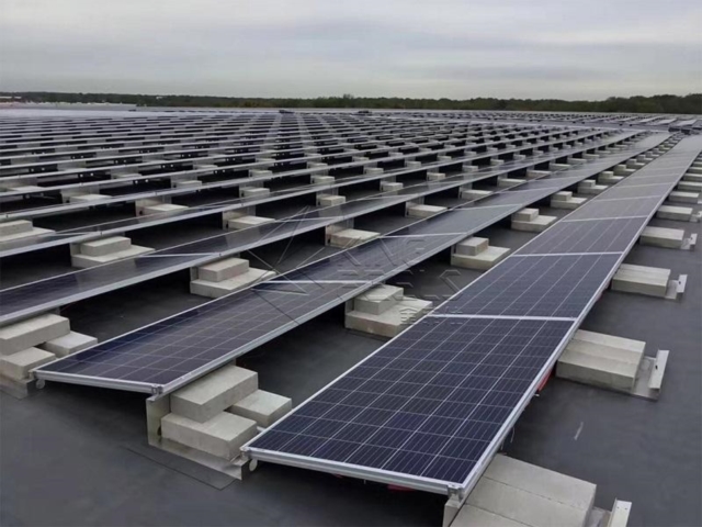 Ballastiertes, neigbares Solarpanel-Dachmontagesystem