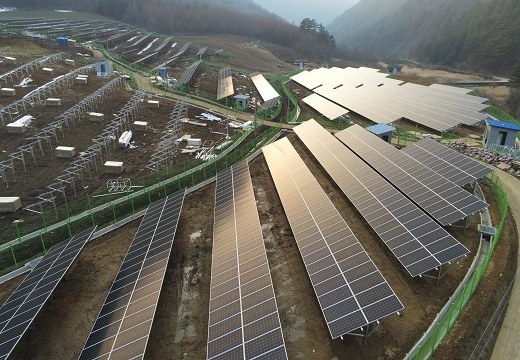 Solarpanel Bodenmontage Solarstruktur Erdungsschraube Korea 2.18MW
