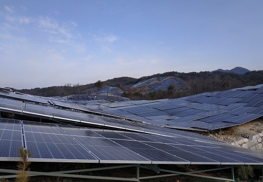 Solarmodul-Montagestruktur Sonnenkollektoren auf dem Boden Korea 10MW
