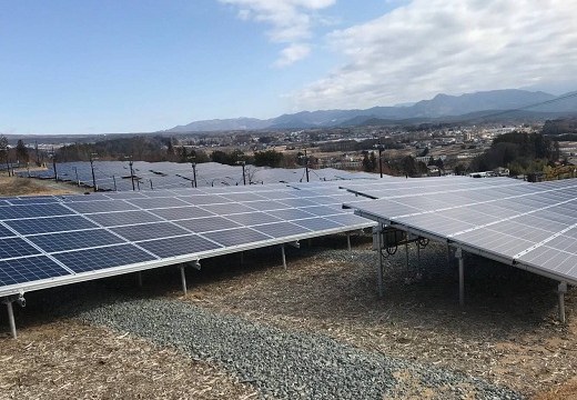 bodenmontierte Solarregalsysteme entwerfen 1 . 8 MW
